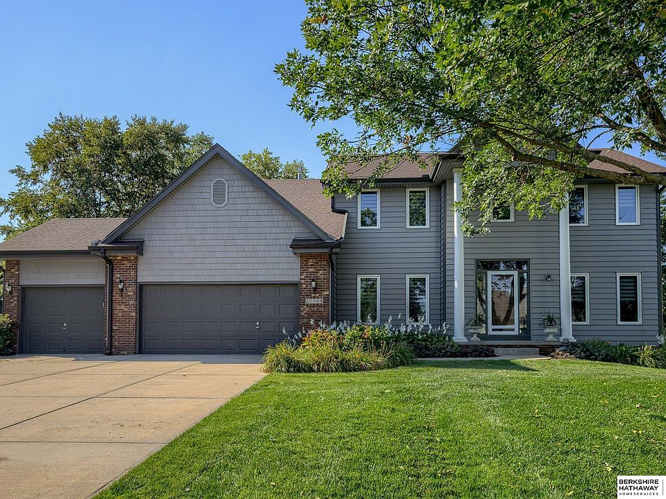 1st image of 20333 Woodridge Dr
