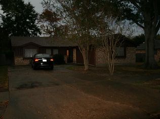 12706 Club Ln, Houston, TX 77099