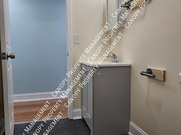 4th image of 432 E 7th St #101