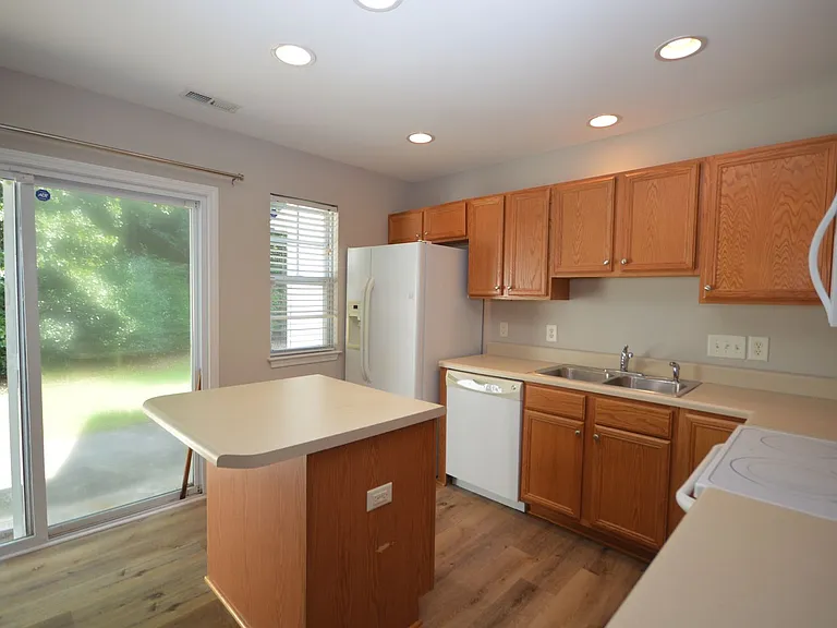 3617 Bison Hill Ln — Photo 8