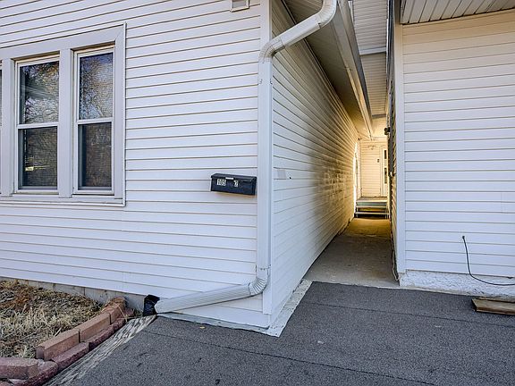 5th image of 105 N 52nd St APT 2