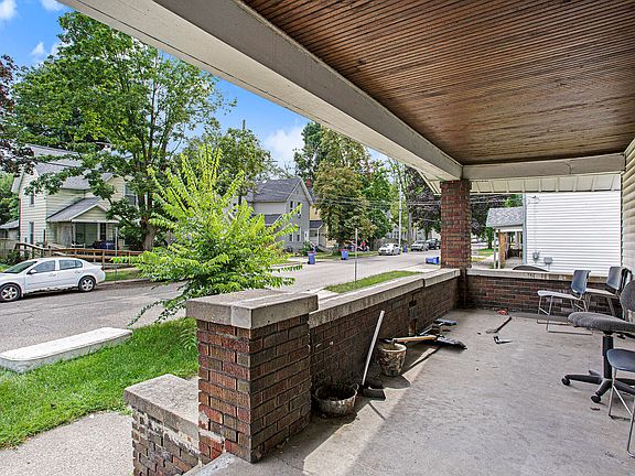 5th image of 257 National Ave NW