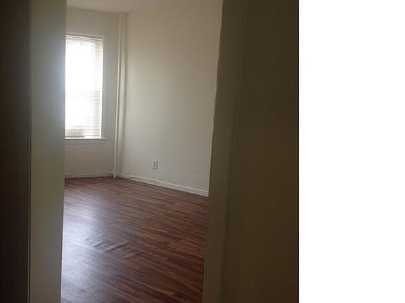 2nd image of 95 Saratoga Ave APT 4
