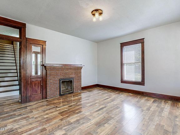 3rd image of 114 Herndon Ave