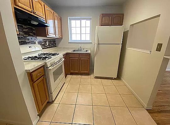 5th image of 3450 10th St APT 1