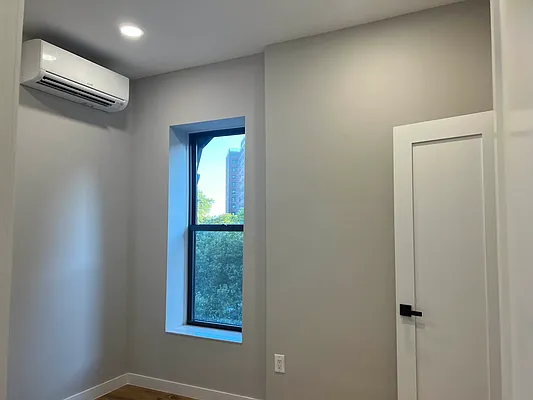 Rented by Premier One Realty LLC | media 17