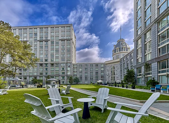 Rented by Greystar | media 12