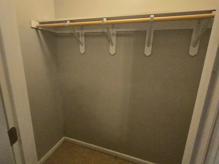 140 Amanda Ln — Photo 21
