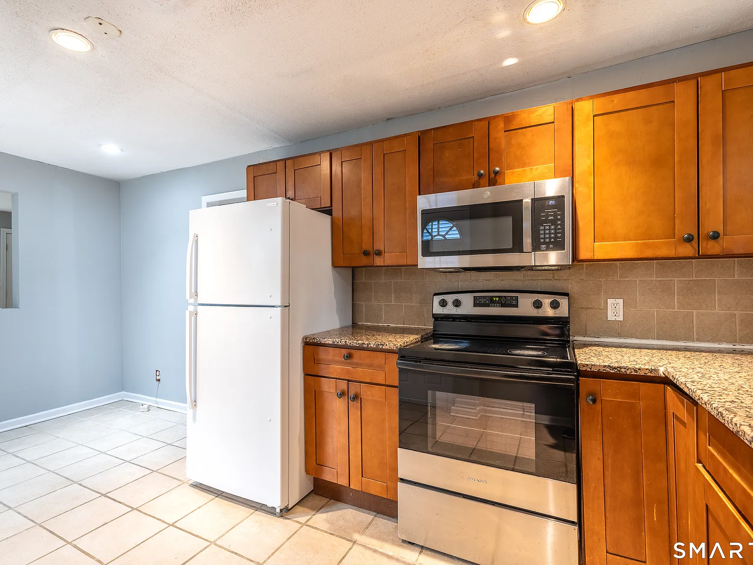 3 bed, 1.0 bath, 1440 sqft, $2,950 — Photo 4