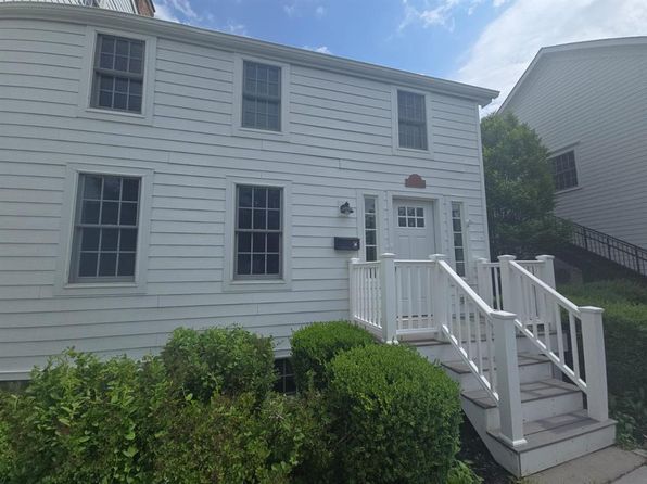 136 Clinton St #C