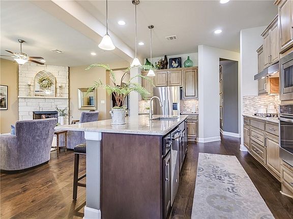 3rd image of 3901 Cole Valley Ln