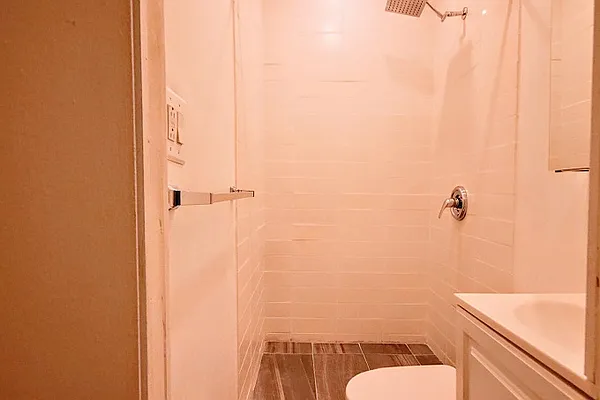 Rented by MetroNest | media 24