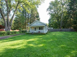 216 Hetcheltown Rd, Glenville, NY 12302