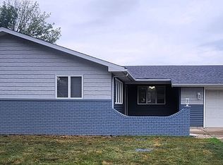403 E Heights Ave, Taylorville, IL