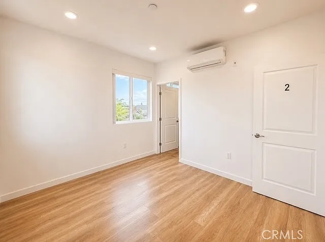 1127 S Kingsley Dr #1/2 — Photo 17