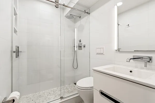 Sold by Nest Seekers International | media 5