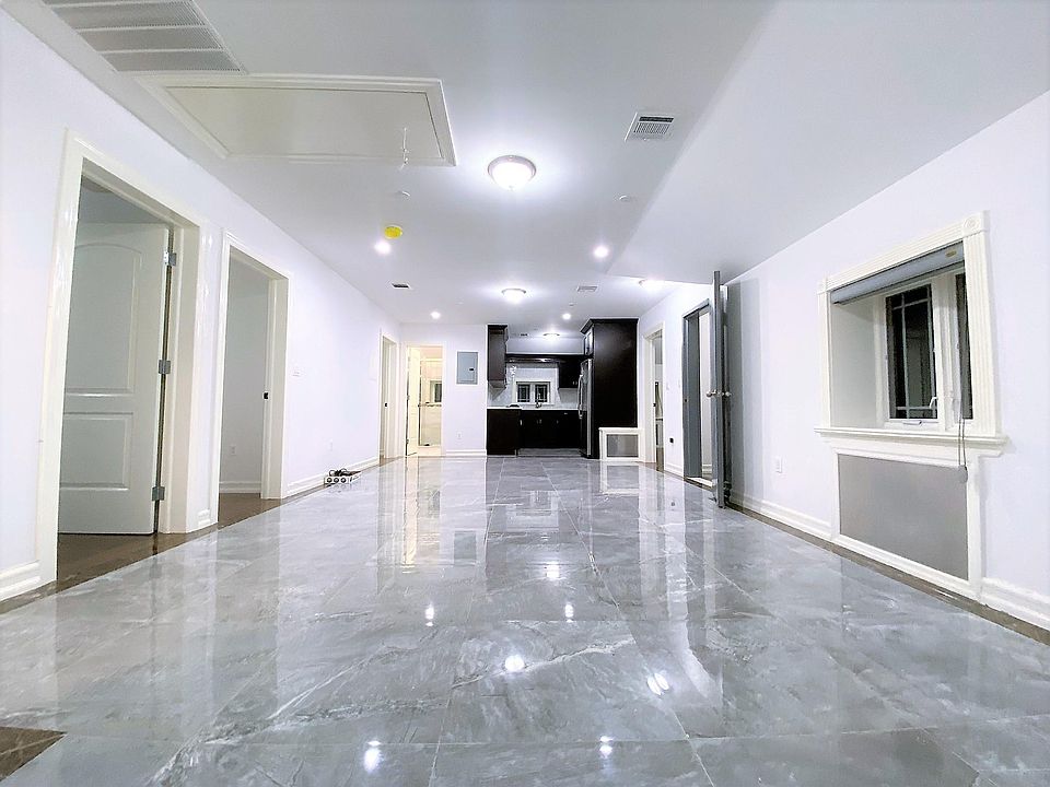 1st image of 12023 Graham Ct #2F