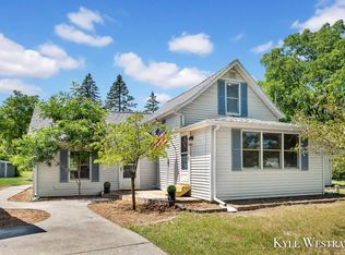 285 Old Mill Rd, Middleville, MI 49333