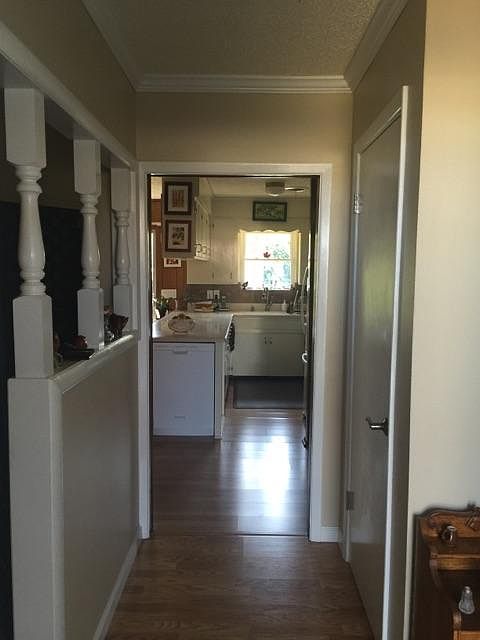 1st image of 502 E 10th St