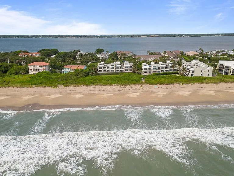 2051 NE Ocean Blvd #C13 — Photo 16