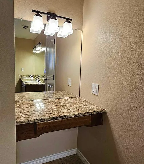 2320 Flagstone Dr — Photo 31
