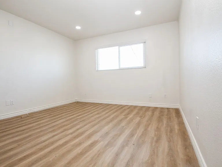 6745 Coldwater Canyon Ave — Photo 3