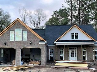 134 Waterhall Dr, Murrells Inlet, SC 29576