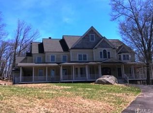 7 Perrins Peak Rd, Stony Pt, NY 10980