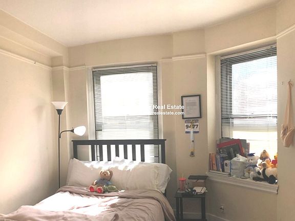 475 Commonwealth Ave. #506 Boston - Fenway Unit Photo 3