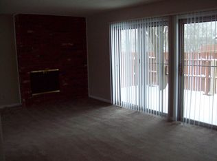 527 W 101st Ter, Kansas City, MO 64114