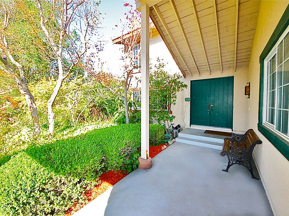 2nd image of 2450 San Jacinto Dr