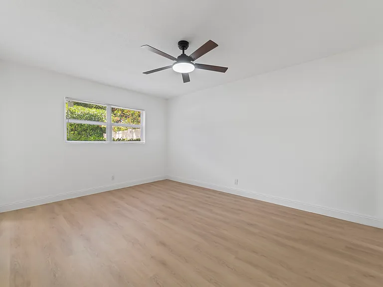 4812 NE 23rd Ave #3 — Photo 18