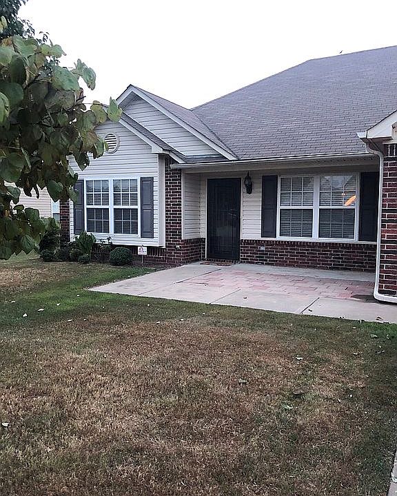 1st image of 14824 S Fern Pl