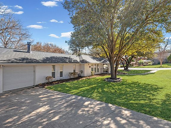 2nd image of 6612 Genoa Rd