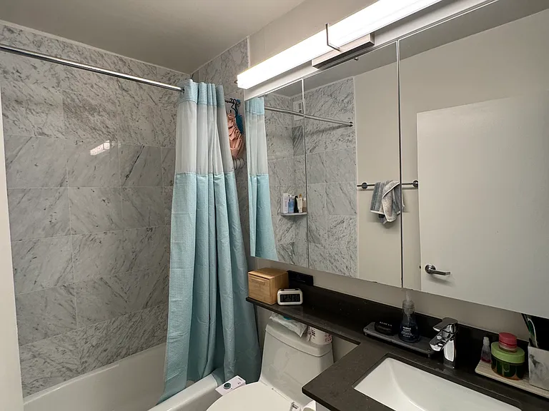 401 E 80th St #6D — Photo 4