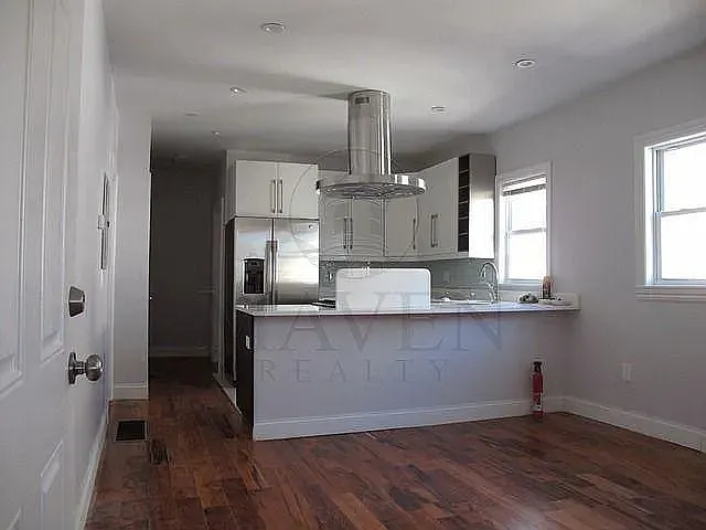 52 Orchard St #2