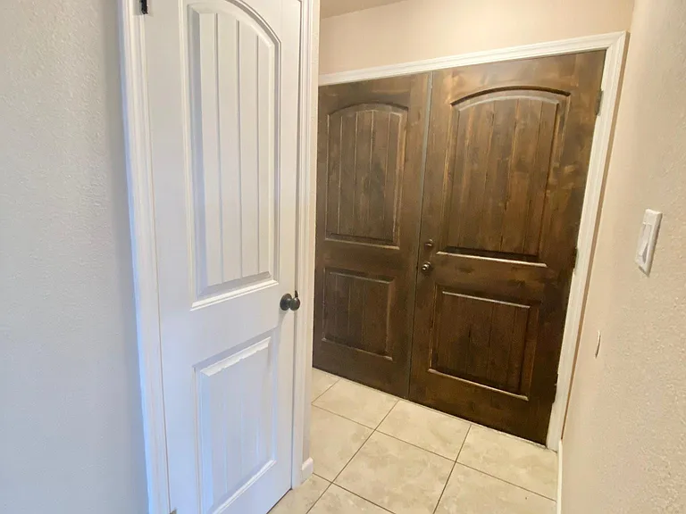 1784 S Meadowbrook Ave — Photo 3