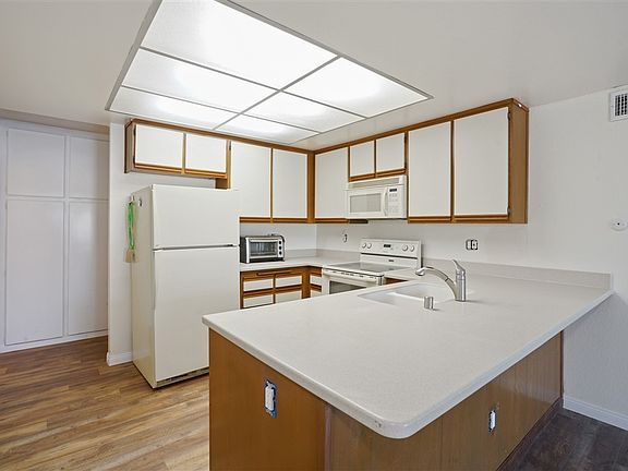 5th image of 5289 Edge Park Way