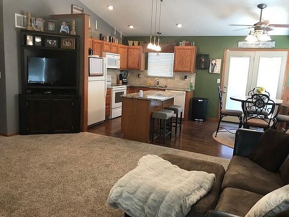 4th image of 2804 N Rushwood Dr