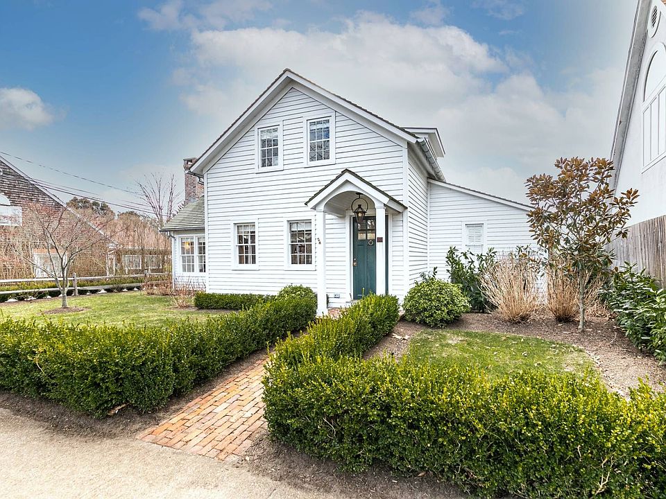 1st image of 83 Newtown Ln