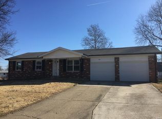 1210 Cypress Dr, O'Fallon, MO 63366