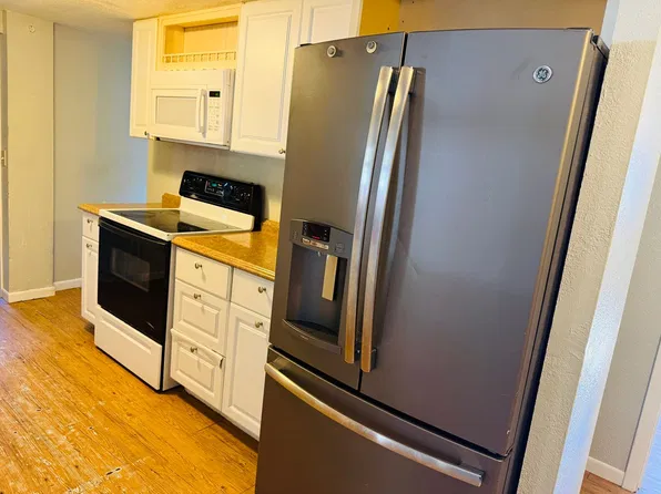 1006 Howard Ave, Billings, MT 59102