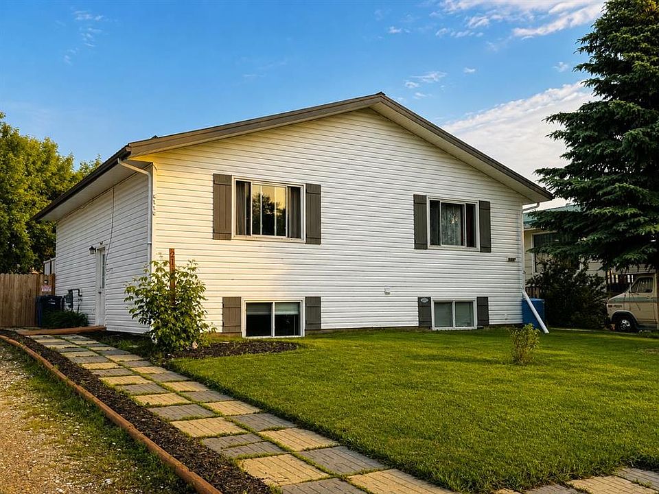 1st image of 2119 N 23 Avenue Close