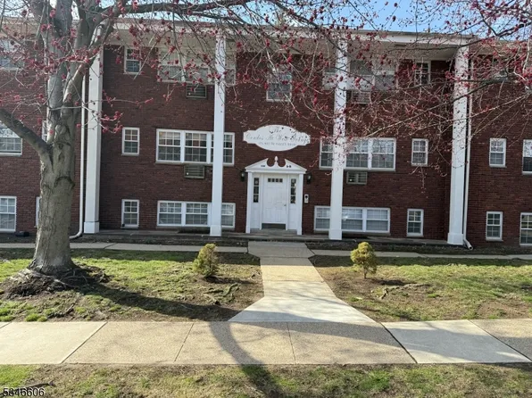 17A S Valley Rd #19, West Orange Twp., NJ 07052