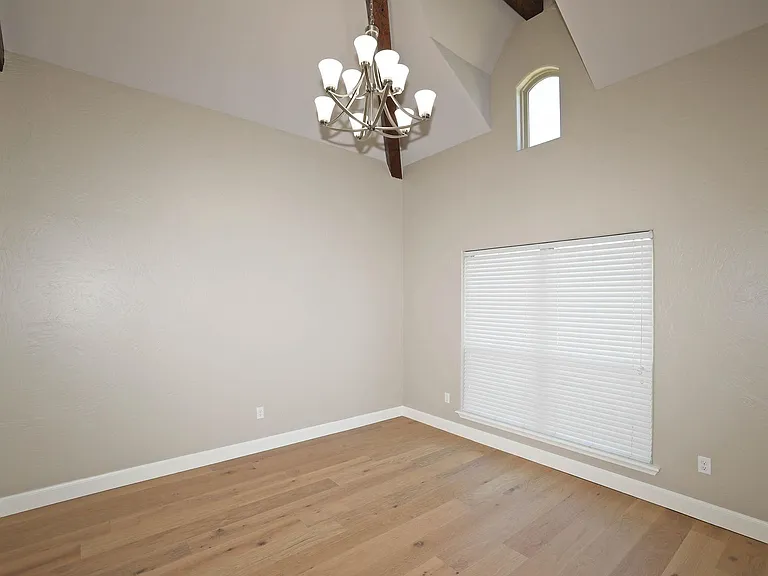 7501 Continental Pkwy — Photo 14