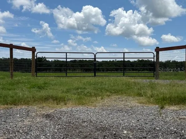 594 E County Road 90, Bunnell, FL 32110