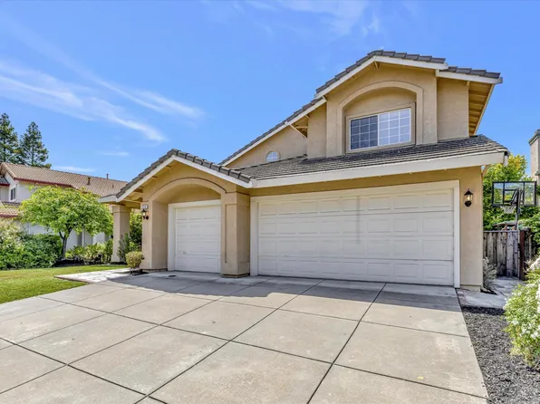 334 Newcastle Ln, Danville, CA 94506