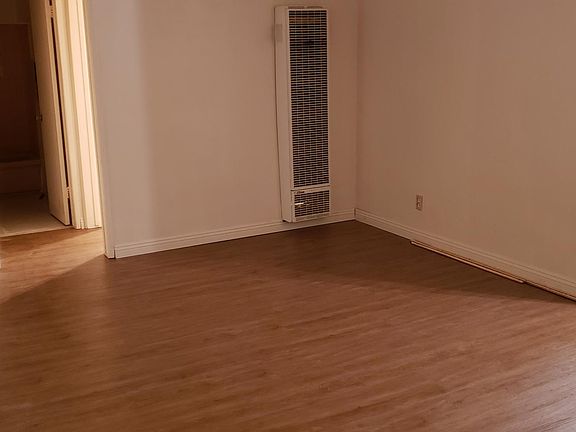 5th image of 610 E Acacia Ave APT 14