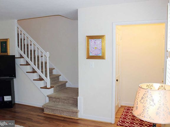 3rd image of 3461 S Stafford St #A