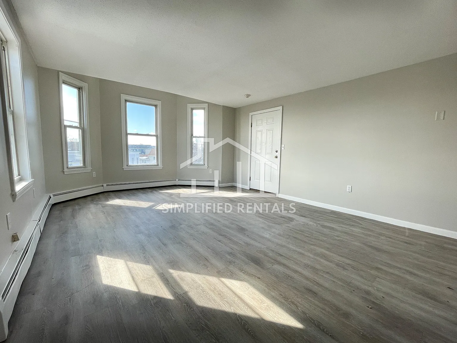 3 bed, 1.5 bath, 1100 sqft, $2,350 — Photo 4